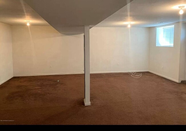 Building Photo - 15 Hunter Ave