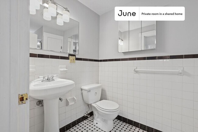 Building Photo - Room in Shared 3 bed/2 bath home in Brighton