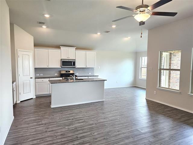 Building Photo - 4529 Ashmark Rd