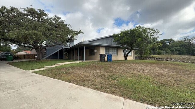 Primary Photo - 3815 Ridgeline Dr