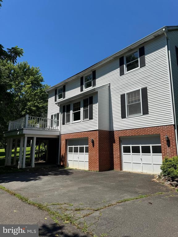 Building Photo - 23210 Dover Rd
