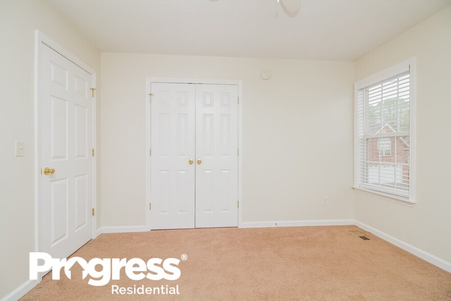 Building Photo - 3613 Shorewind Bay