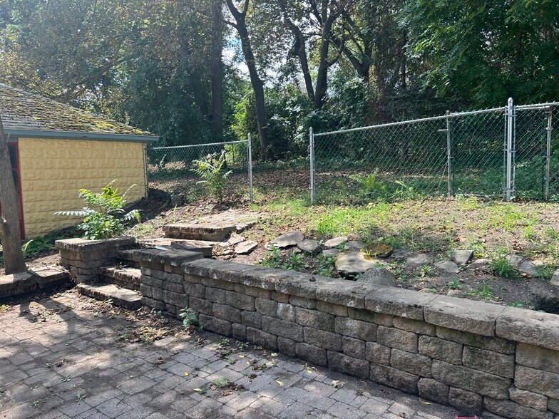Backyard - 229 N Lowell Ave