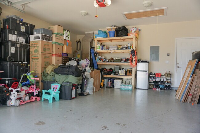 Building Photo - 212 Ladue Ave