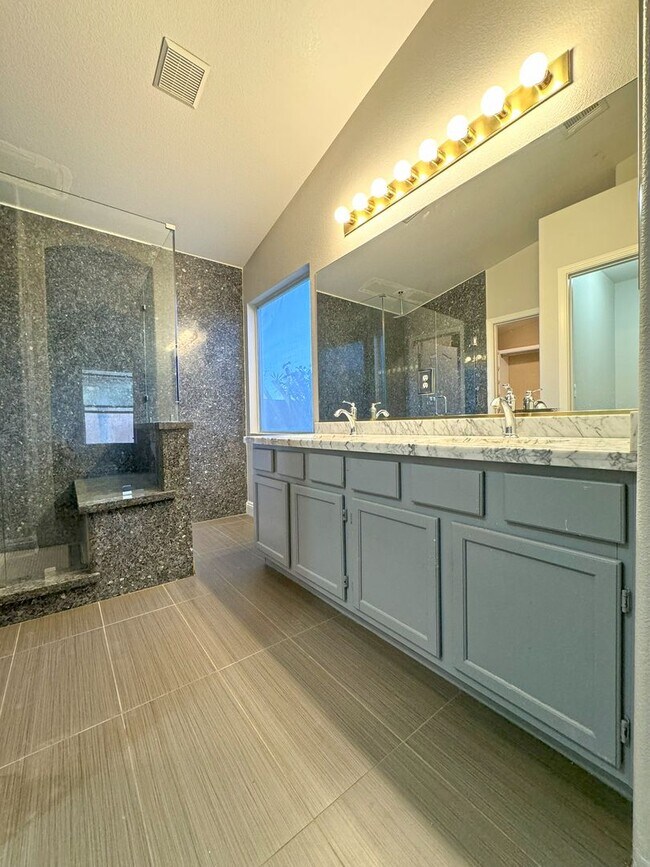 Building Photo - Fully renovated with a contemporary flair ...