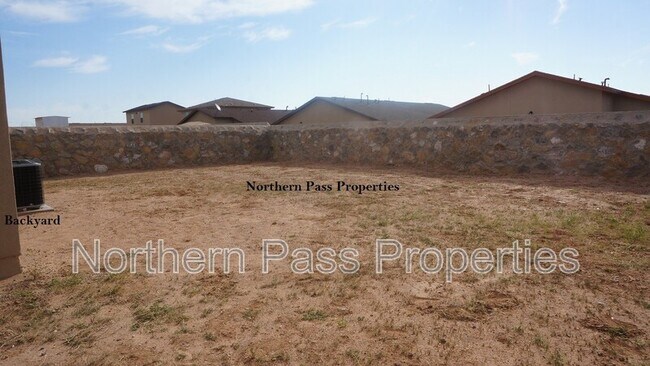 Building Photo - 10692 Canyon Sage Dr