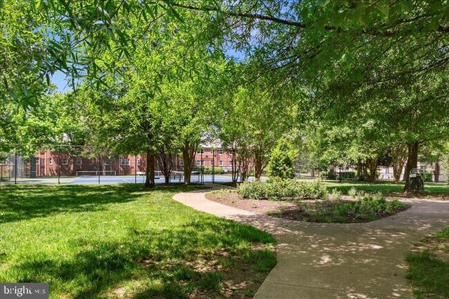 Building Photo - 4501 Arlington Blvd