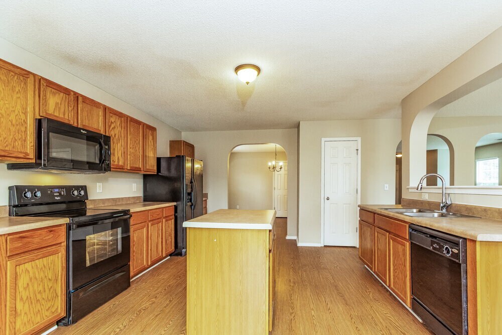 Building Photo - 3120 Varcroft Rd