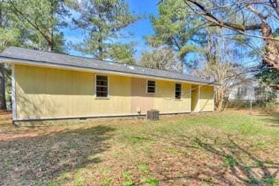 Building Photo - 107 McClain St