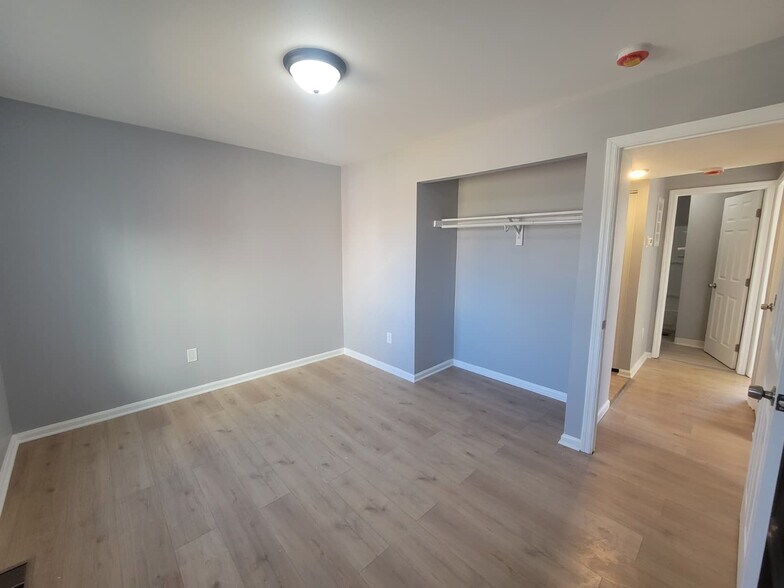 Building Photo - 1808 N James H McGee Blvd