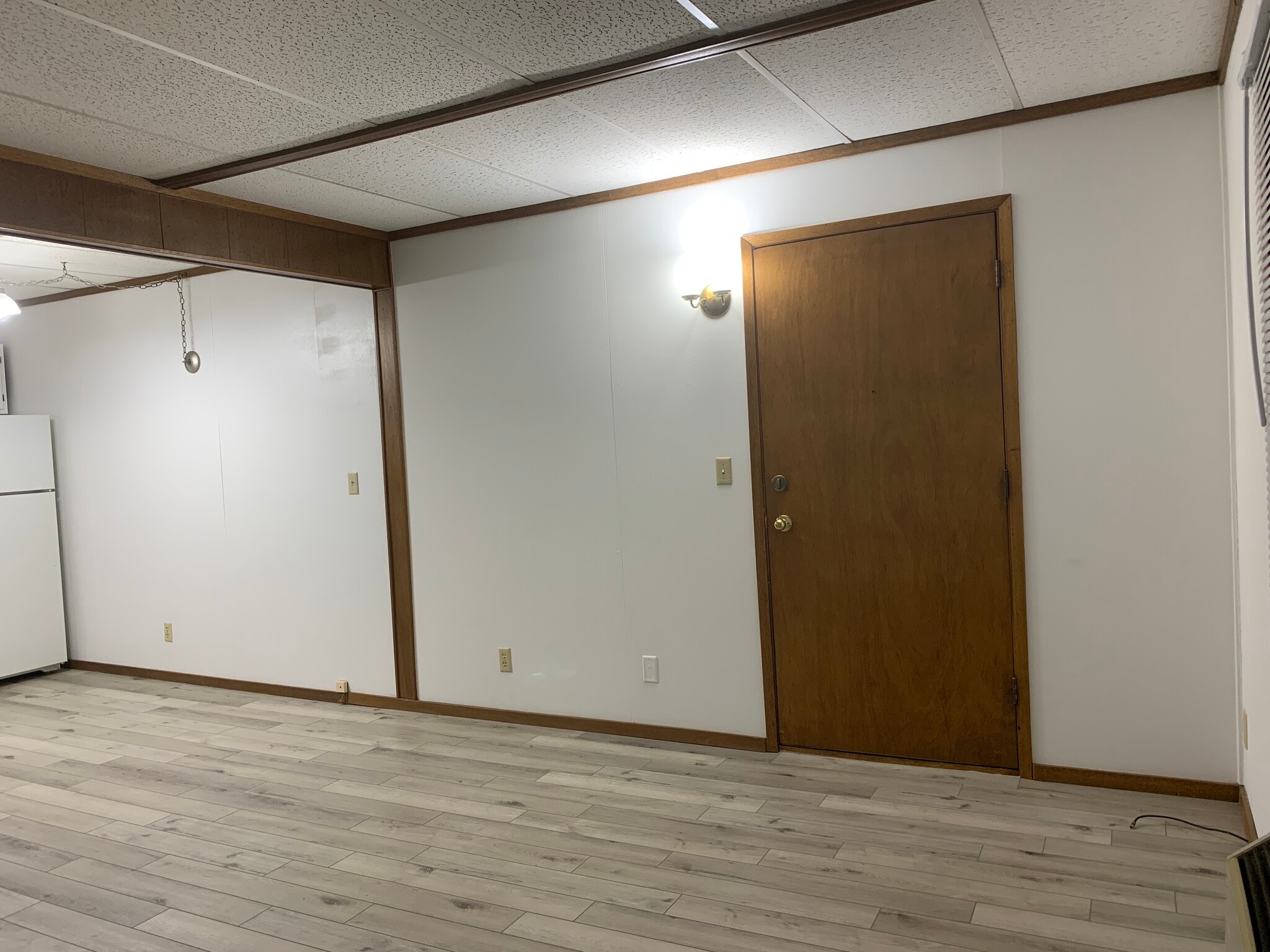 Building Photo - 1420 Maricopa Dr