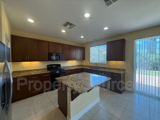 Building Photo - 18517 Admiral Way