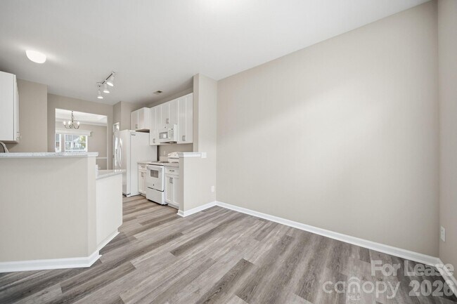 Building Photo - 514 Turning Leaf Way