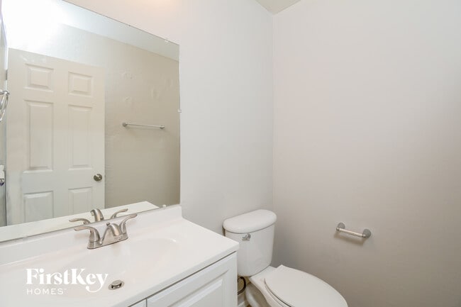 Building Photo - 3131 W Jessica Ln