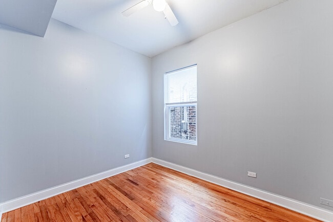 Building Photo - 163 N Lockwood Ave