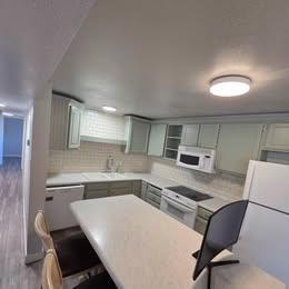 Building Photo - 3876 S Lee Maur St