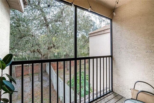 Building Photo - 1030 Knoll Wood Ct