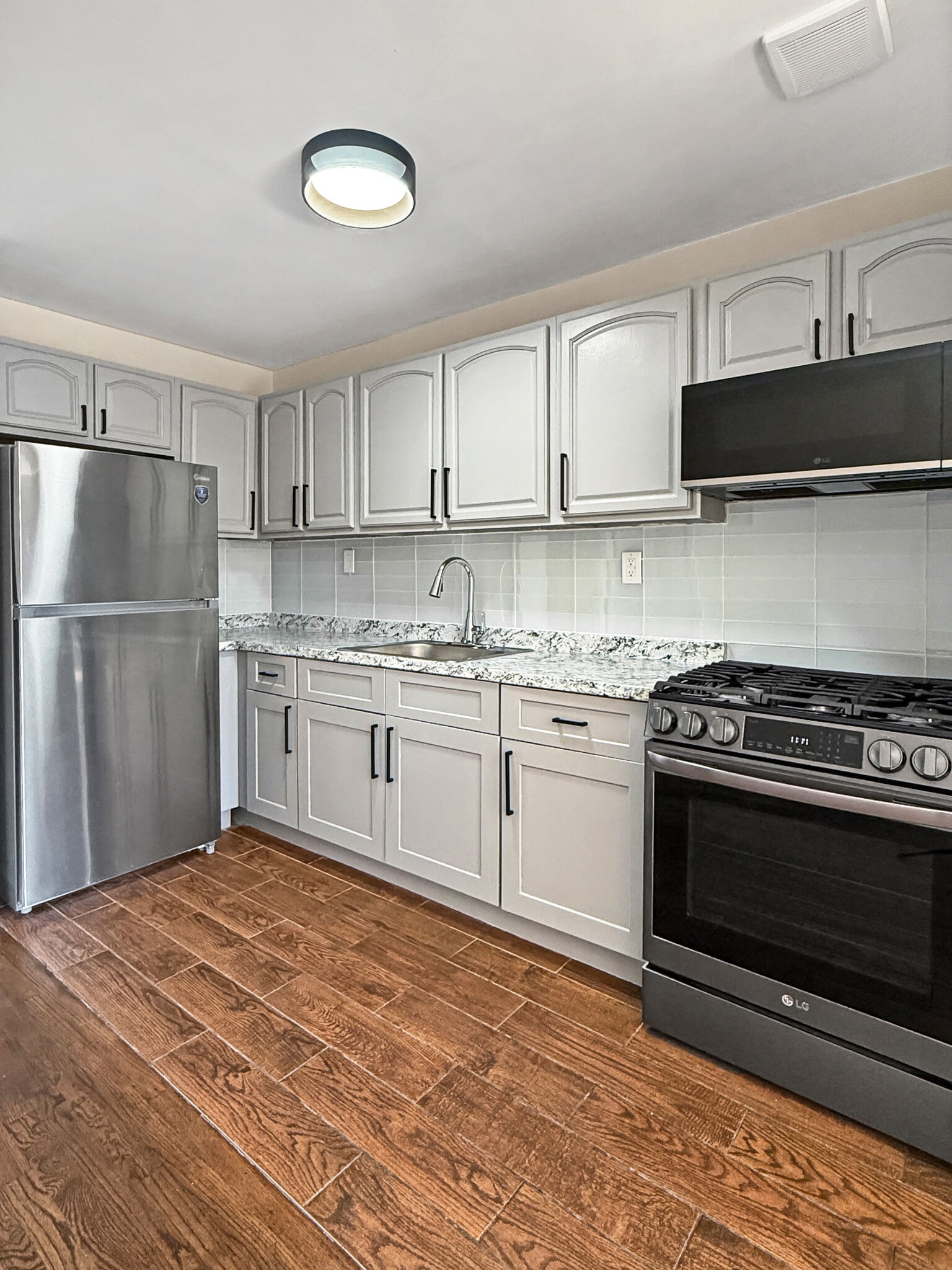 kitchen - 495 Maple St