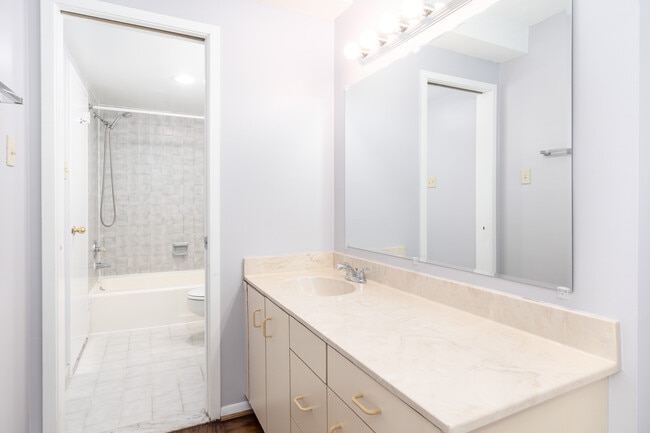 Primary Bedroom Dressing Area - 5500 Friendship Blvd