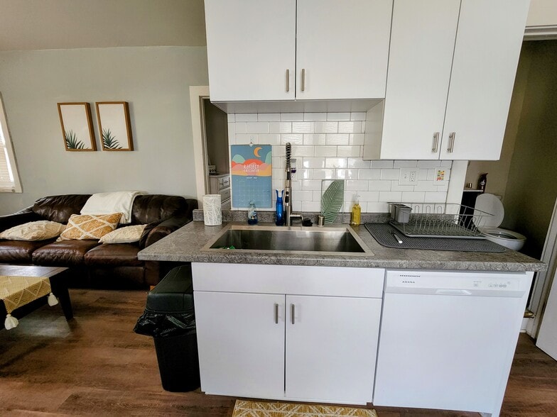 Building Photo - 2934 N Maryland Ave