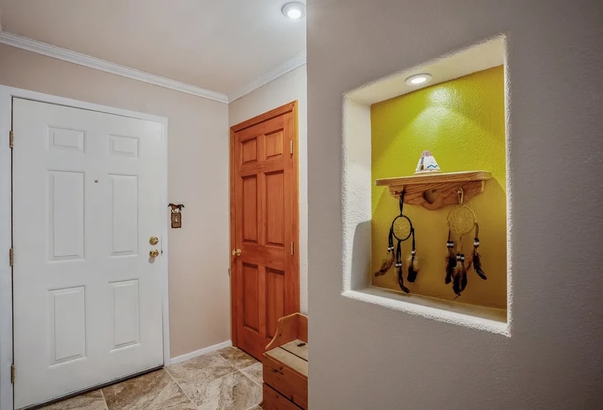 Front door Entry - 2501 W Zia Rd