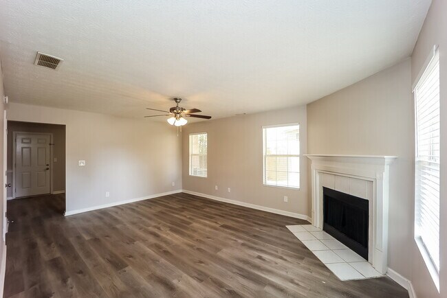 Building Photo - 760 Glenshire Ct