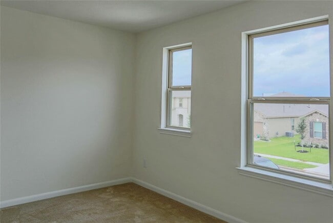 Building Photo - 2527 Boxwood Park