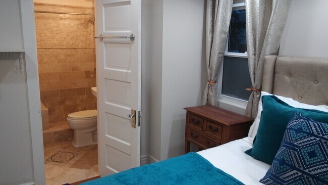 Building Photo - 38 19th Ave