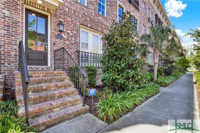 Primary Photo - 437 Port St