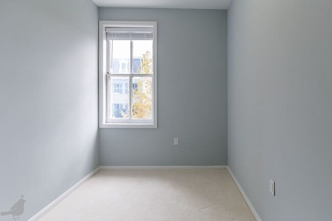 Building Photo - Terrific Two Bedroom Gem in Georgetown! Pa...