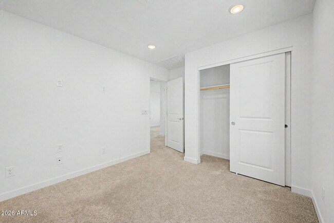Building Photo - 3361 S 179th Dr