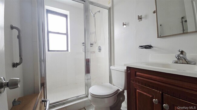 Building Photo - 312 Main St