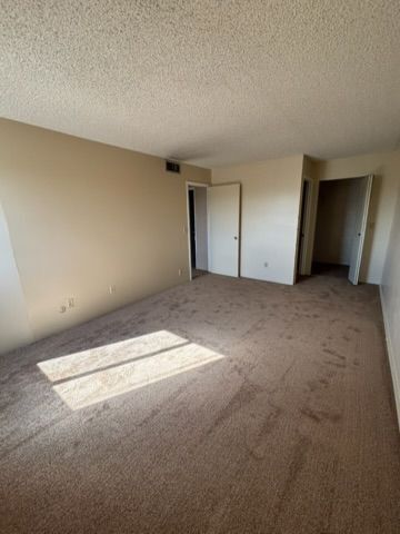 Building Photo - 1400 Millersport Hwy