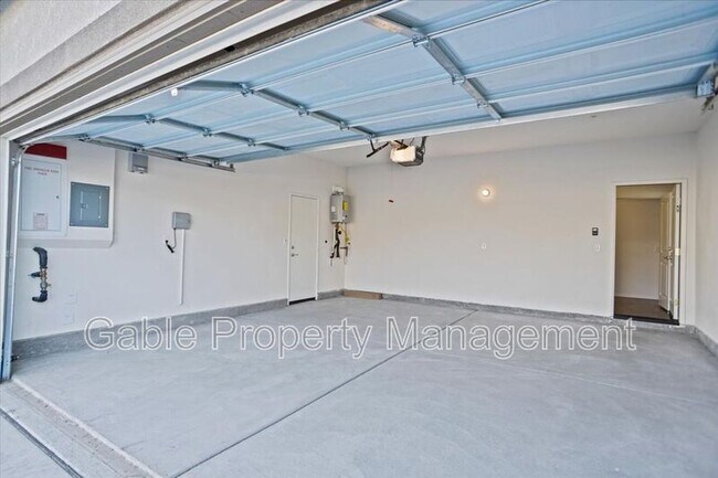 Building Photo - 4314 W Ave J 1