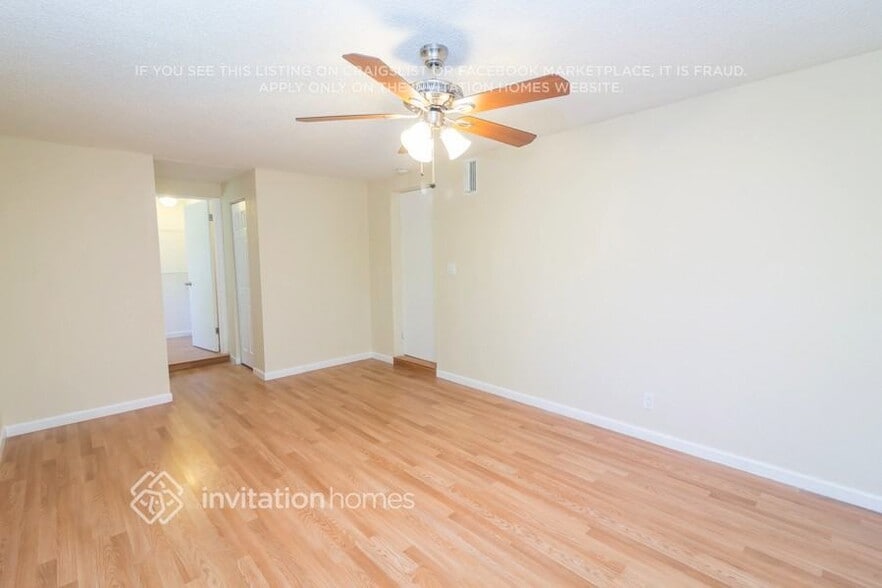 Building Photo - 9413 SW 53rd St