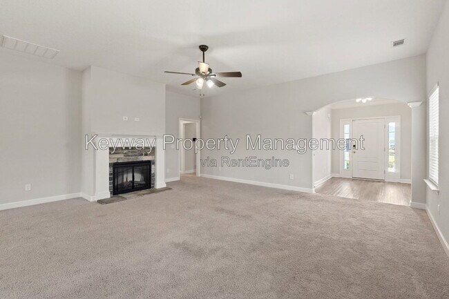 Building Photo - 221 Ducal St