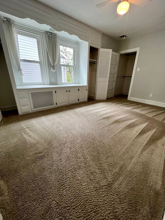 Building Photo - Gorgeous 3-Bedroom Home in Narberth! Avail...