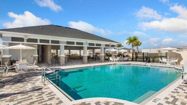 Building Photo - Pet Friendly, Spacious, modern 4 bed home ...