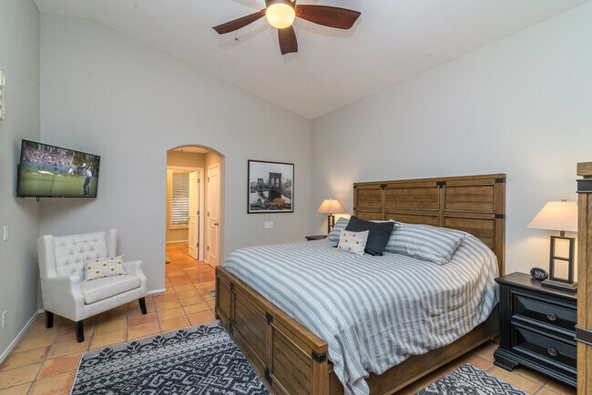 Building Photo - 9315 E Aster Dr