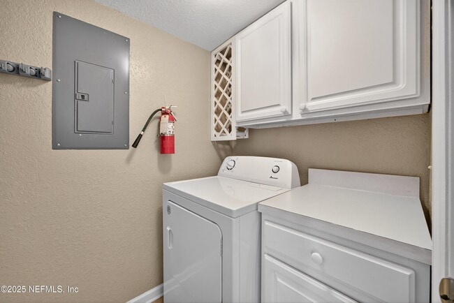 Building Photo - 420 Timberwalk Ct
