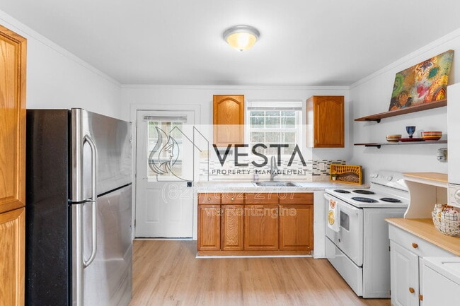 Building Photo - 4 Katra Ln