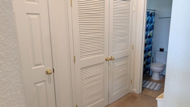 Building Photo - WELCOME HOME! Available 2 Bedroom 2 Bath Located in Elk Grove! Contact us today!!!