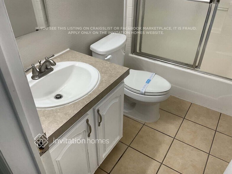 Building Photo - 6133 River Pointe Dr