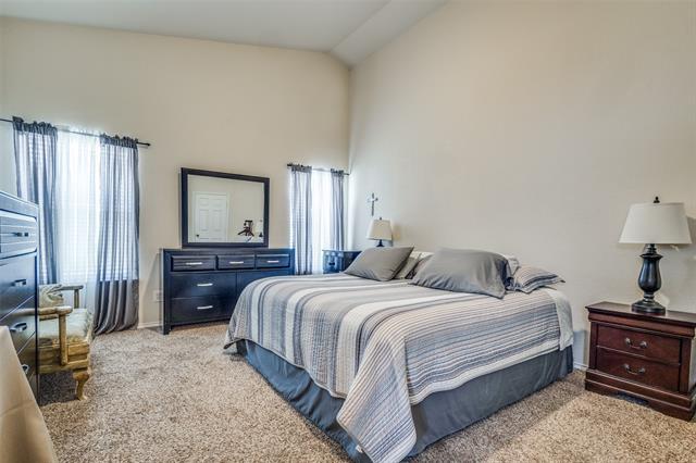 Building Photo - 6025 Goldenrod Dr