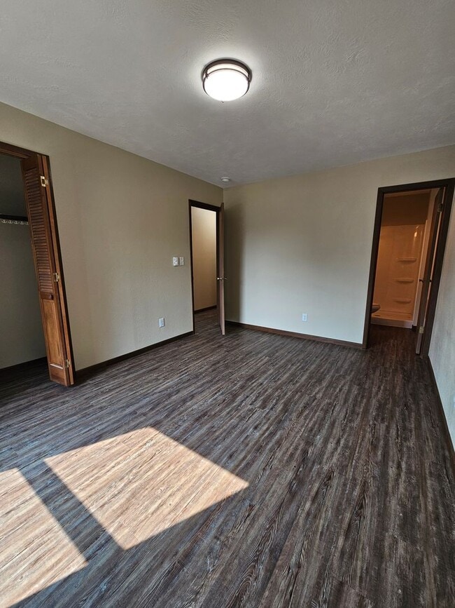 Building Photo - 427 City Springs Ln