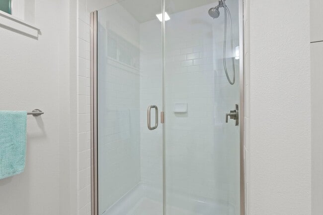 Building Photo - Furnished 2BR/2BA at Ka Malanai in Kailua + Central A/C & 2 Parking