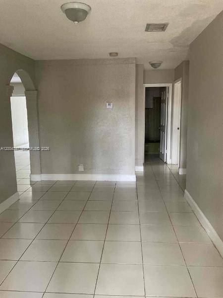 Building Photo - 1389 SW 24th Ave