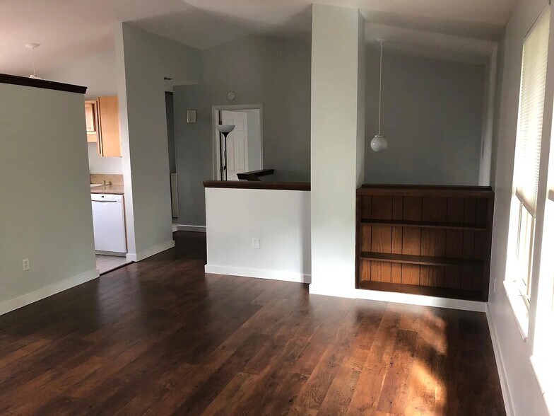 Vaulted ceilings in the living area - 594 Ingalls St