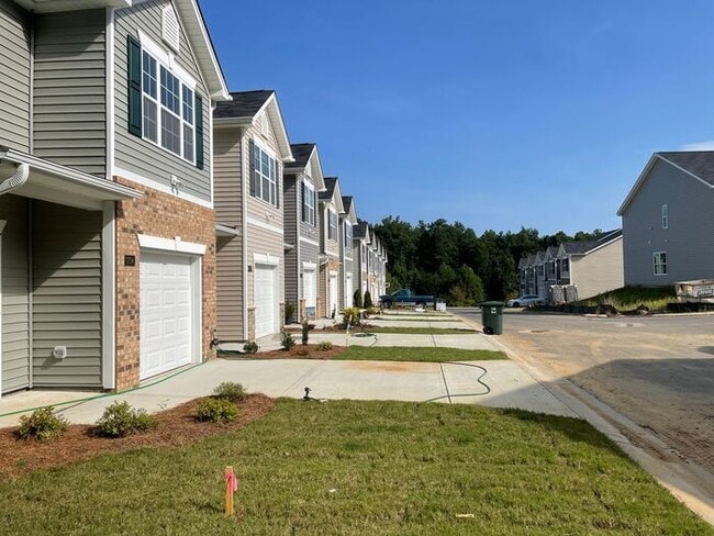 Building Photo - 2130 New Garden Rd