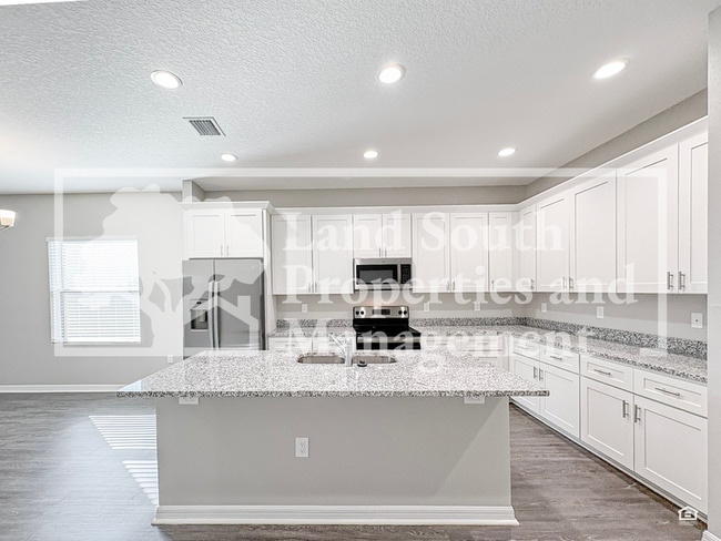 Building Photo - 3454 Cup Dr